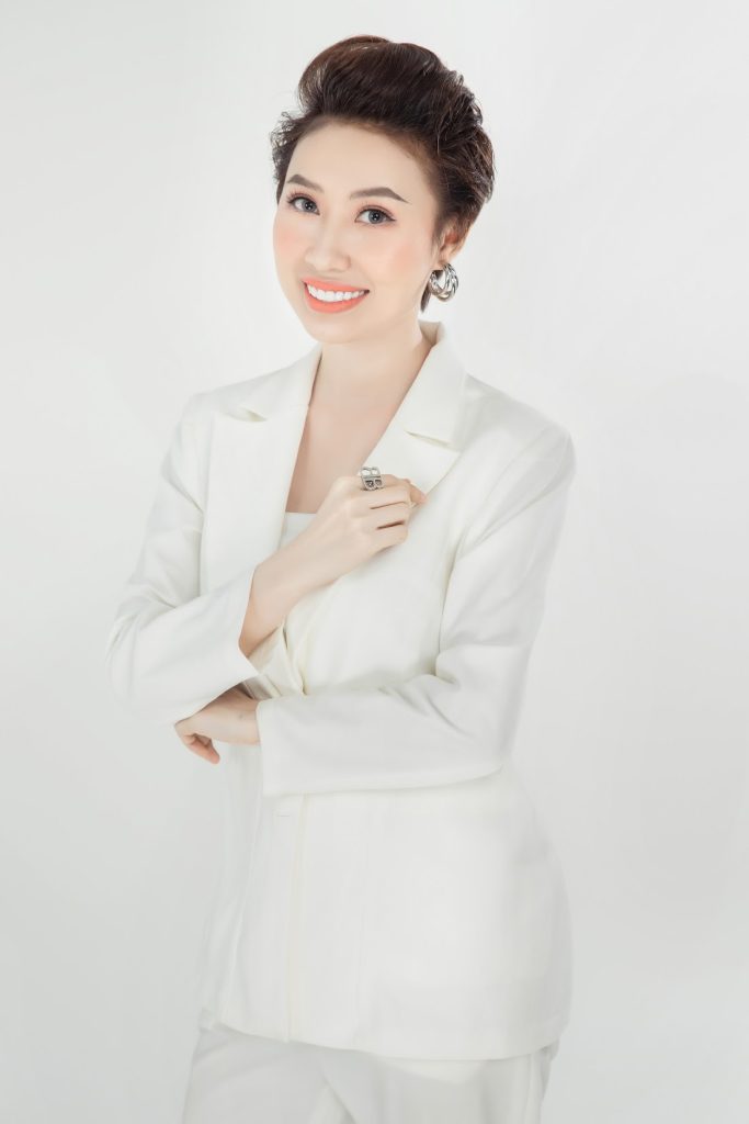 Thảo Tóc Ngắn là ai? Người phụ nữ tôi gặp ở Đại Bàng Trại giúp tôi hiểu rằng làm chủ không phải để mạnh hơn ai, mà để sống đúng với mình hơn